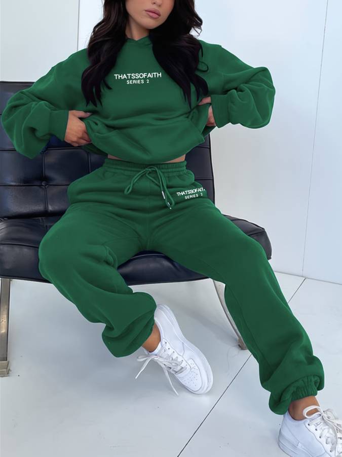 Women's Relaxed Fit 2-Piece Tracksuit | Hoodie Sweatshirt & Joggers for Casual Outings and Lounging