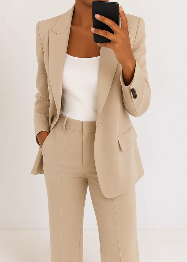 Women's Tailored Two-Piece Pantsuit Set | Structured Blazer & Straight-Leg Trousers for Office Wear and Formal Events