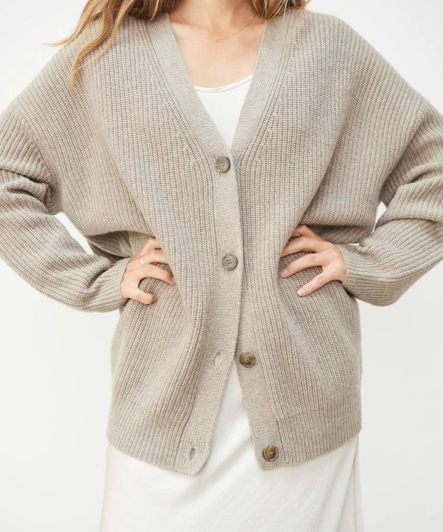 Cashmere Cardigan | Lightweight, Breathable & Ideal for Stylish Layering in Any Season