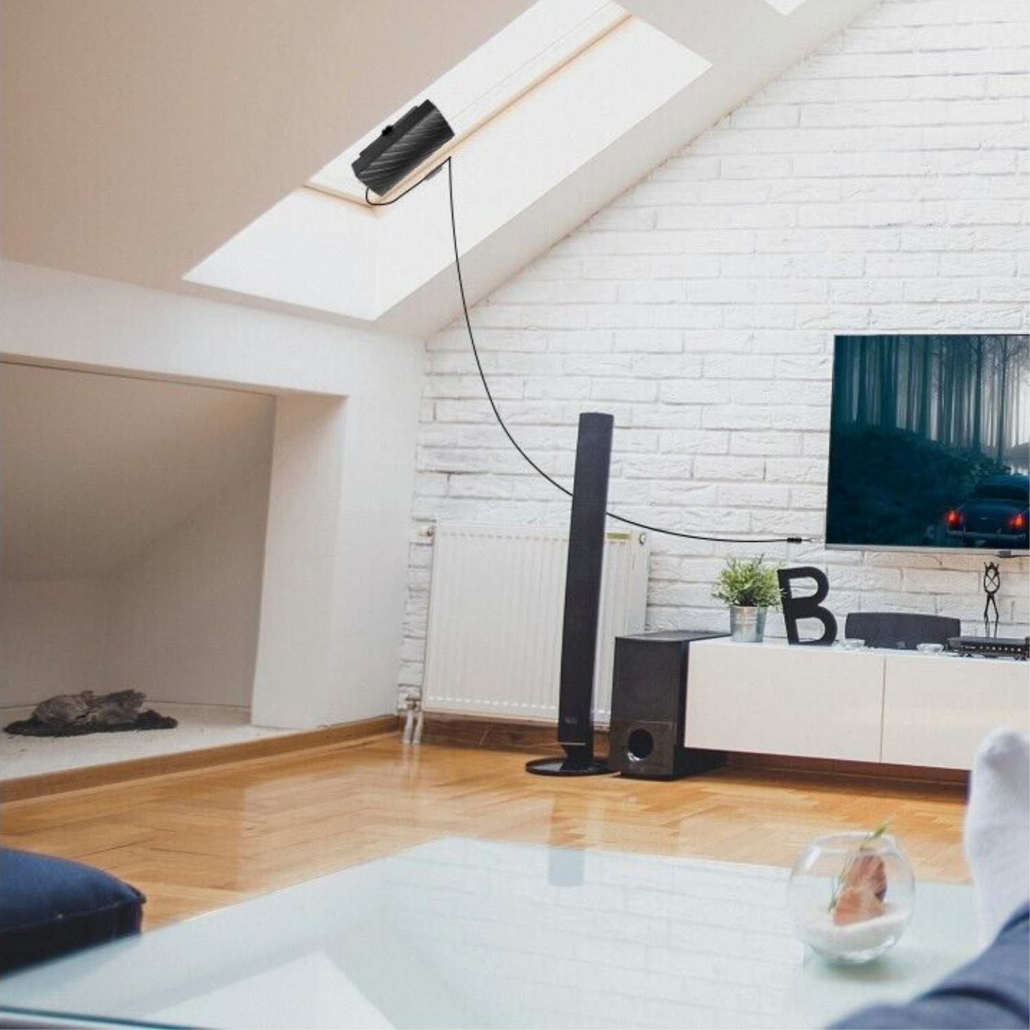 Antenna TV Digitale 4K da Interno a Lunga Portata – Fino a 600 Miglia di Ricezione