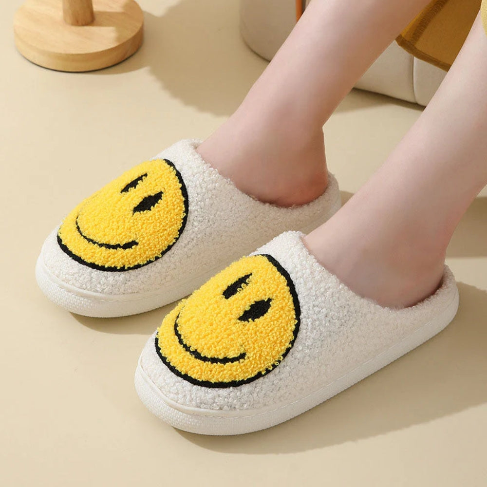 Smiley Face Slipper - Cozy Non-Slip with Soft Inner Lining