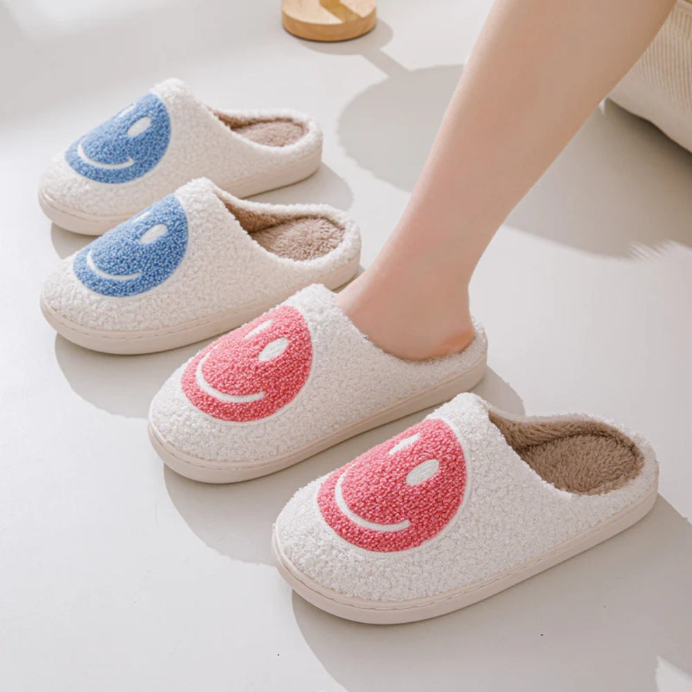 Smiley Face Slipper - Cozy Non-Slip with Soft Inner Lining