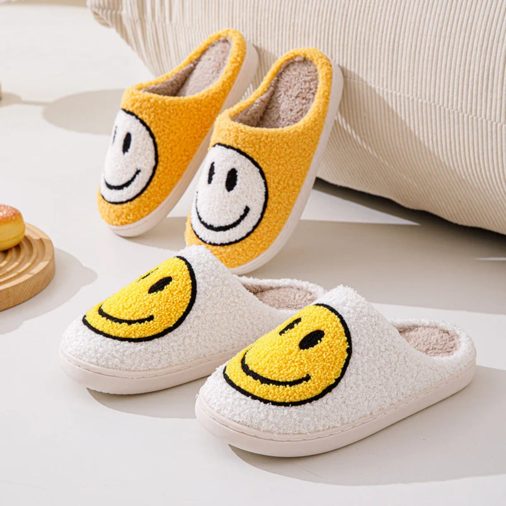 Smiley Face Slipper - Cozy Non-Slip with Soft Inner Lining