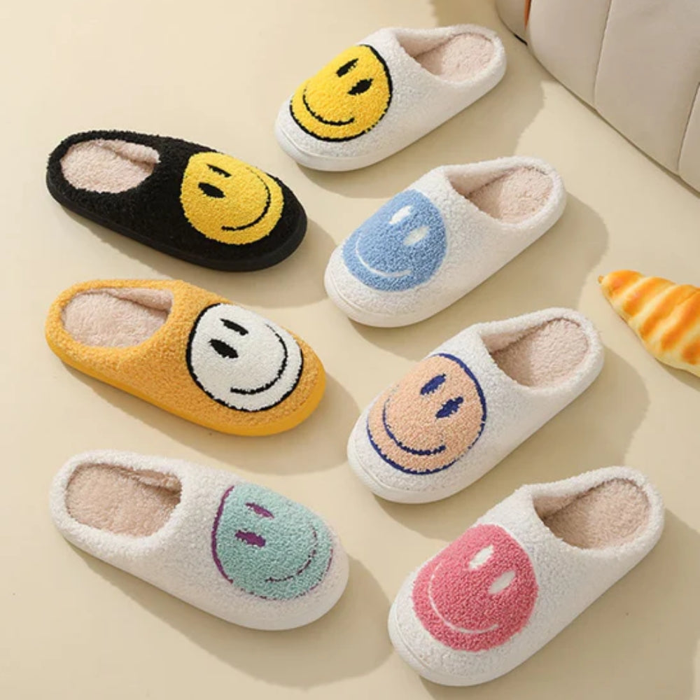Smiley Face Slipper - Cozy Non-Slip with Soft Inner Lining