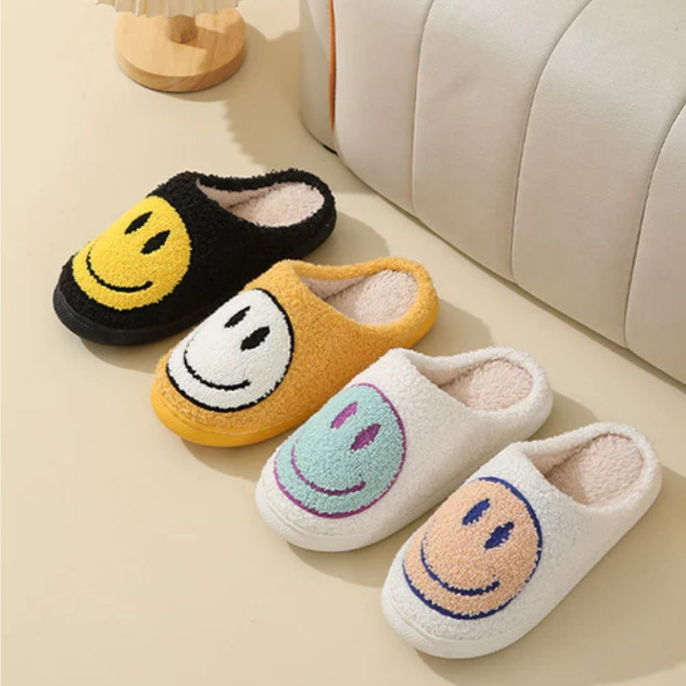 Smiley Face Slipper - Cozy Non-Slip with Soft Inner Lining