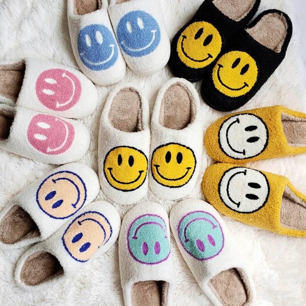 Smiley Face Slipper - Cozy Non-Slip with Soft Inner Lining